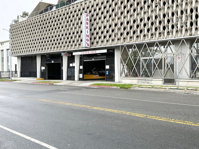 2404 Wilshire Blvd Garage